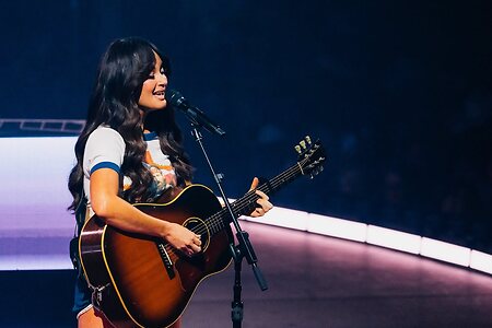 Kacey Musgraves leaked photo #3