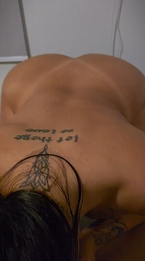 Kah Dantas leaked photo #8