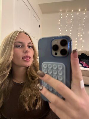 kaielle7 leaked photo #4