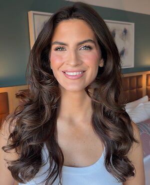 Kaitlan Collins leaked photo #10