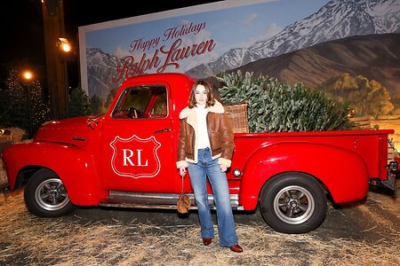 Kaitlyn Dever leaked photo #65