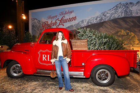 Kaitlyn Dever leaked photo #66