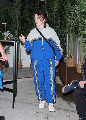 Kaitlyn Dever leaked photo #125
