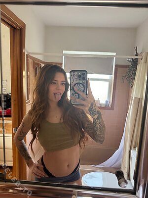 Kaitviolet Nude Leaked Photo #4