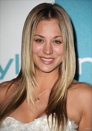 Kaley Cuoco leaked photo #61