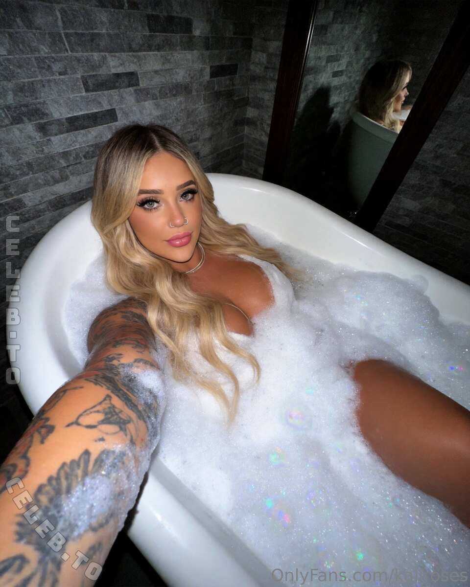 Kali Roses photo