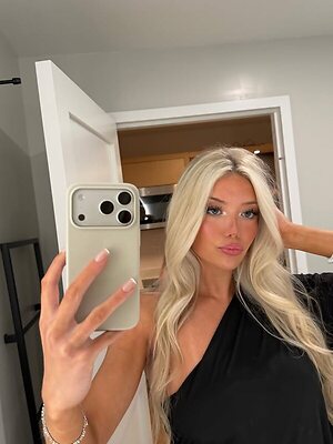 kalliemartell leaked photo #2
