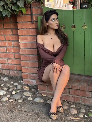 Kamelia K. Nude Leaked Photo #2