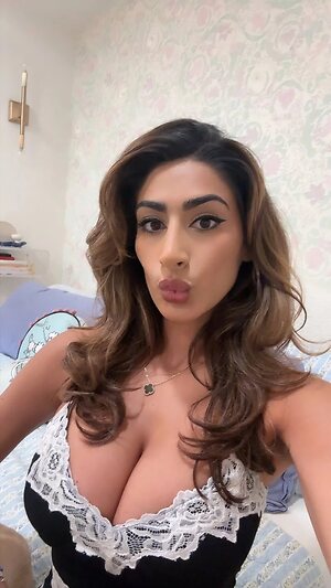 Kamelia K. Nude Leaked Photo #23