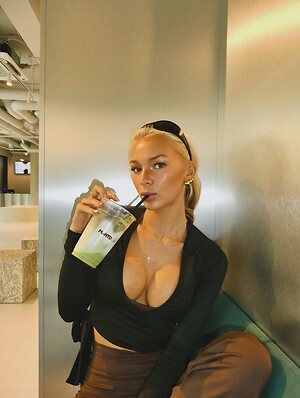 Kami Fotta leaked photo #8