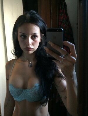 KamilaBatti leaked photo #2