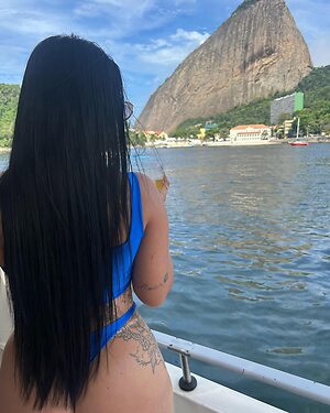 KAMILLA FARIA leaked photo #4