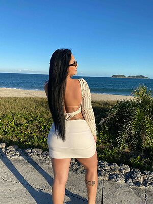 KAMILLA FARIA leaked photo #7