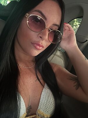 KAMILLA FARIA leaked photo #10