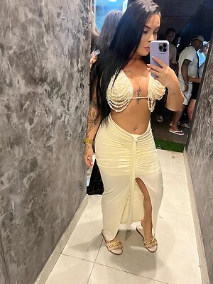 KAMILLA FARIA leaked photo #26