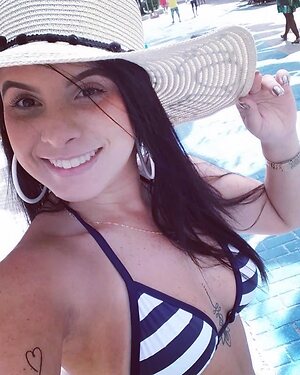 KAMILLA FARIA leaked photo #88