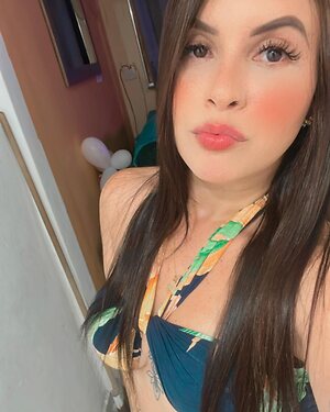 KAMILLA FARIA leaked photo #91