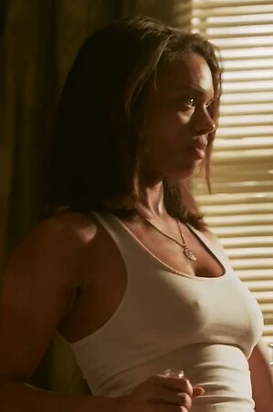Kandyse McClure leaked photo #4