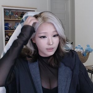 Kang Hee Yoon