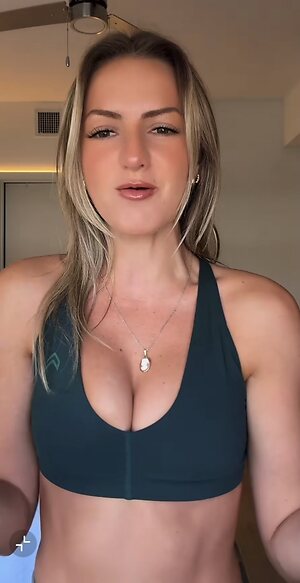 kararoselynd leaked photo #4