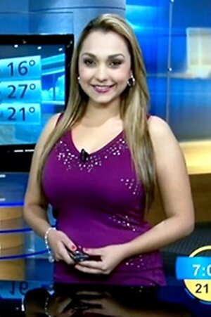 Karen Cueva leaked photo #7