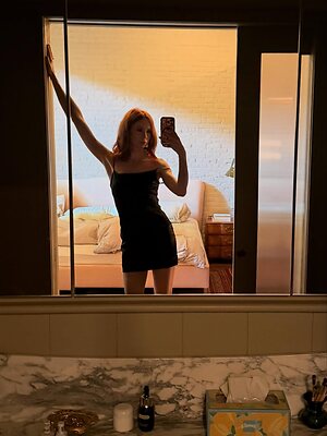 Karen Gillan leaked photo #117