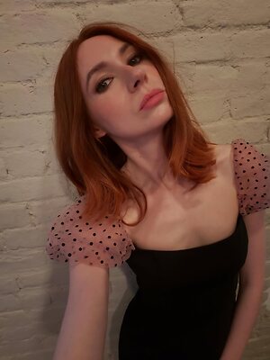Karen Gillan leaked photo #129