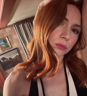 Karen Gillan leaked photo #140