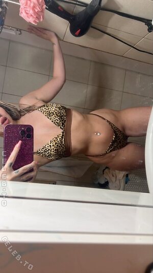 Karen.frg Nude Leaked Photo #7