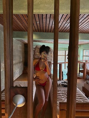Karin Qayumová leaked photo #16