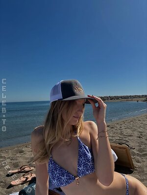 Karina Kurzawa Nude Leaked Photo #4