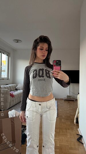 Karina Scherzer Nude Leaked Photo #58