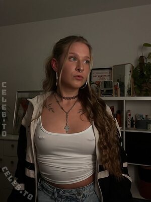 Karina.goltz Nude Leaked Photo #16