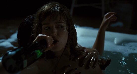 Karine Carvalho Nude Leaked Photo #2
