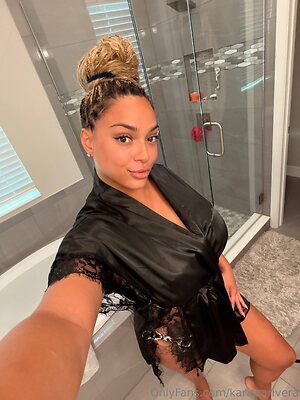 Karissa Rivera leaked photo #5