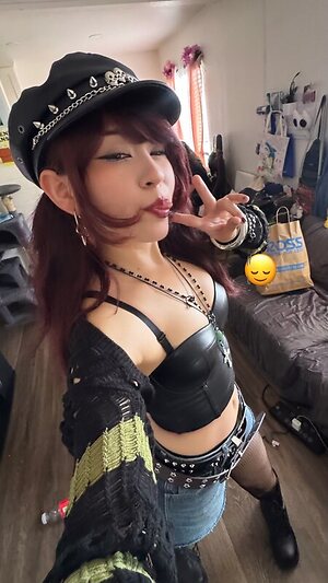 Kariwahh leaked photo #7