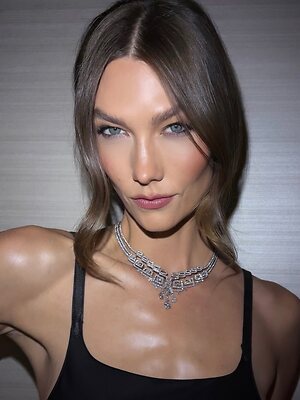 Karlie Kloss leaked photo #3