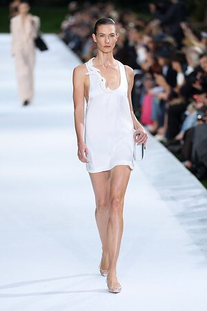 Karlie Kloss leaked photo #53