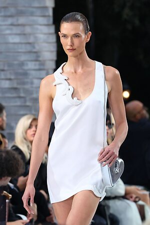 Karlie Kloss leaked photo #61
