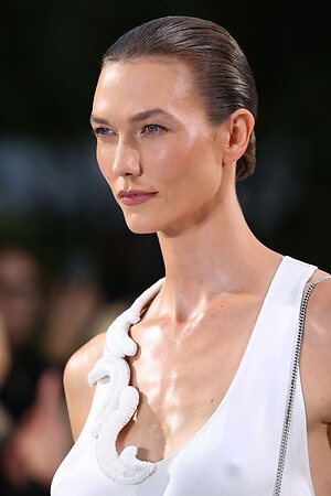 Karlie Kloss leaked photo #64