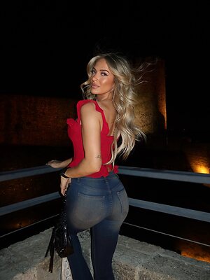 Karmen Petrovic leaked photo #25