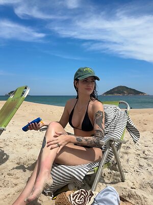 Karol Queiroz Nude Leaked Photo #4