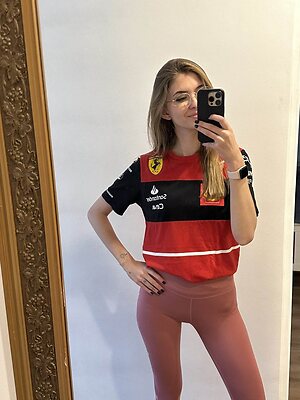 Karolína Bulisová leaked photo #14