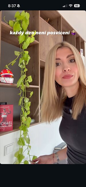 Karolína Bulisová leaked photo #21