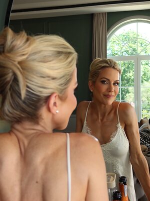 Kate Lawler leaked photo #20