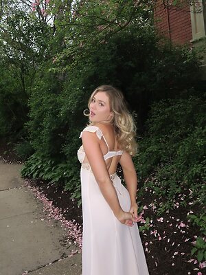 KATE MCKAY leaked photo #2