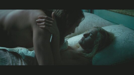 Kate Winslet leaked photo #40