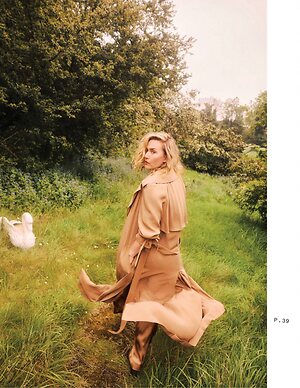 Kate Winslet leaked photo #60