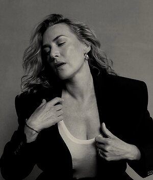 Kate Winslet leaked photo #134