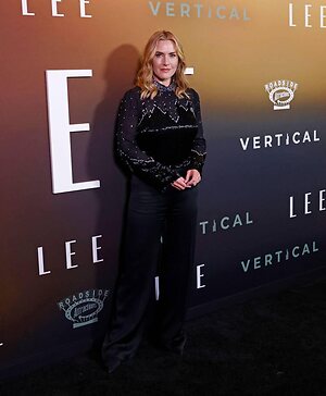 Kate Winslet leaked photo #162